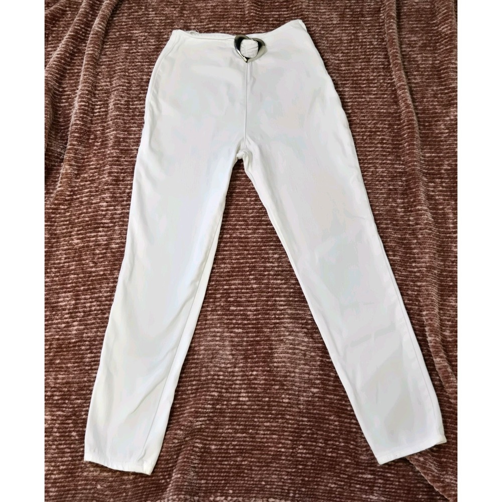 Traffic 90's Vintage High Waist White Denim Jeans With Metal Heart Embelishment
